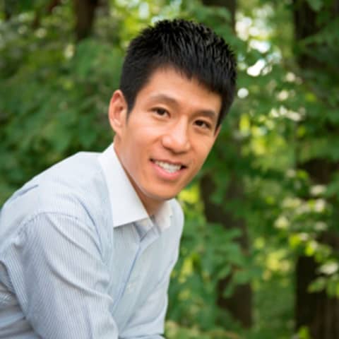 Grand Rapids Dentist Suk Jun Yun